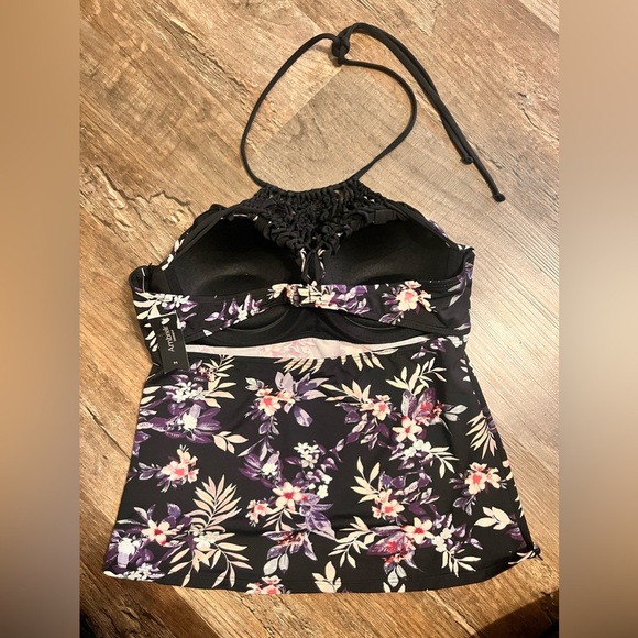REMOVING SOON FINAL PRICE New Ambrielle women’s tankini swim top - Picture 2 of 8